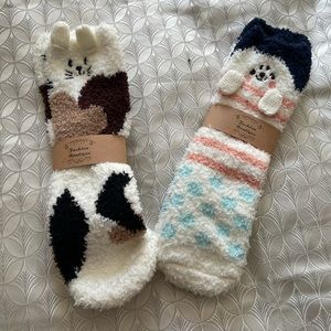 2 pair NWT ladies fuzzy socks